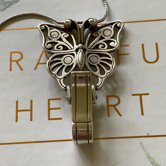 Brighton necklace tag holder - Picture 2 of 5